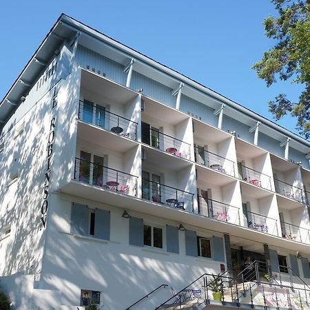 Hotel Robinson Ош Екстериор снимка