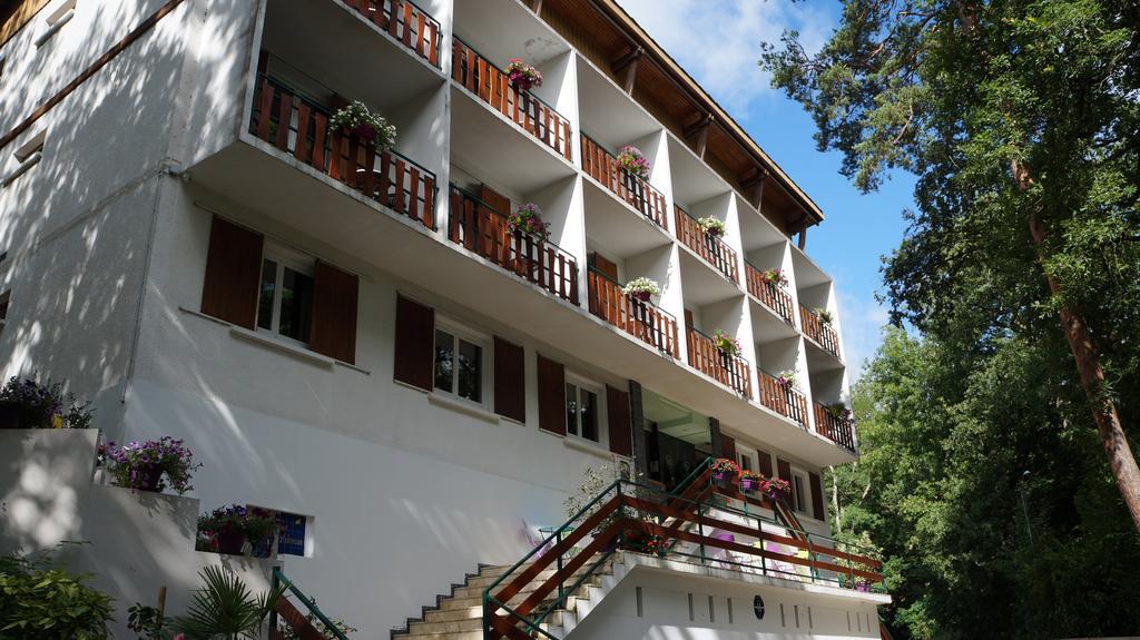 Hotel Robinson Ош Екстериор снимка